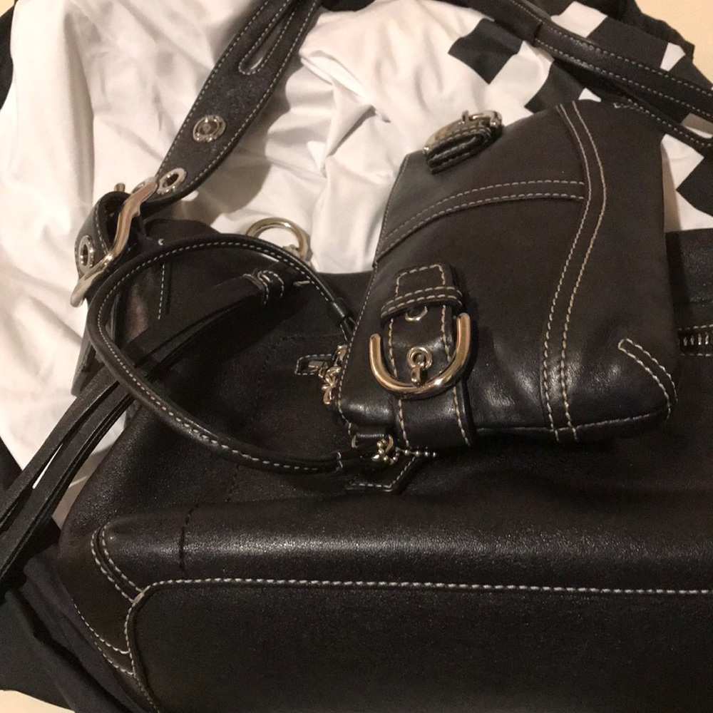 Coach - Picture 5 of 6